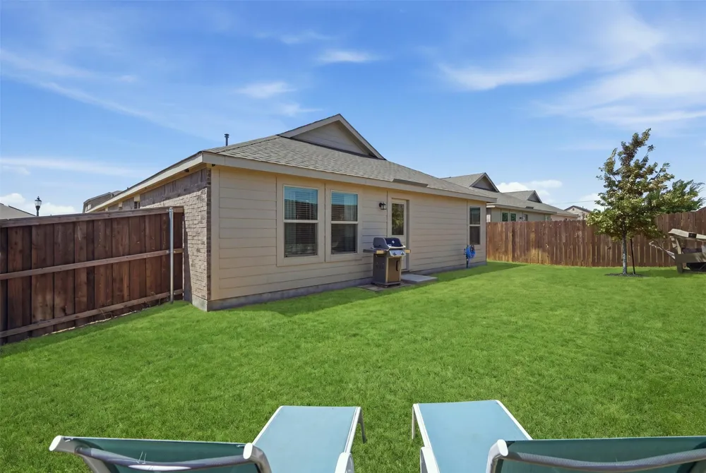 14025 Ilderton Street Pilot Point, TX 76258