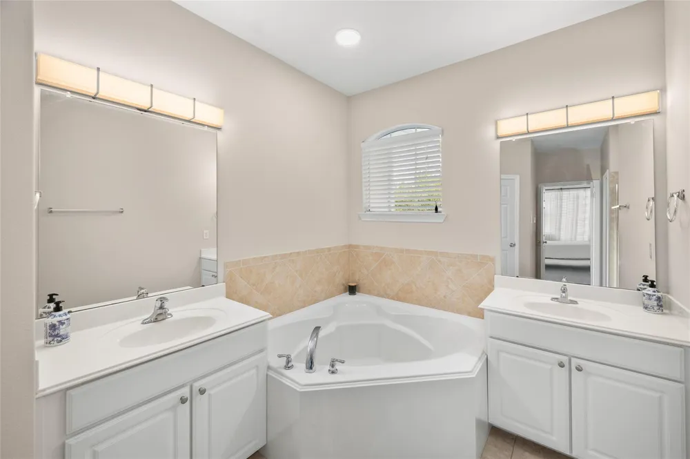 911 Fish Creek Drive Katy, TX 77450