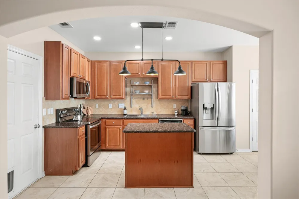 911 Fish Creek Drive Katy, TX 77450