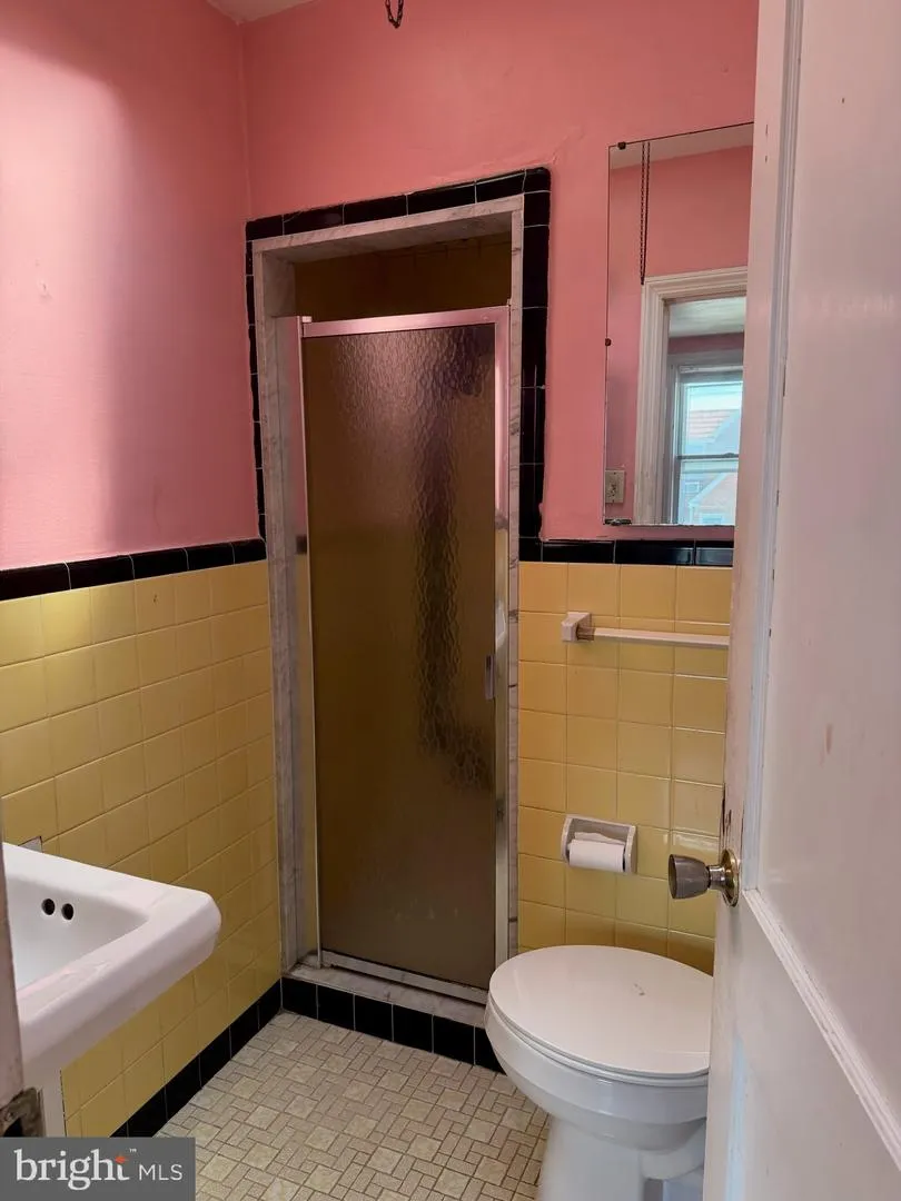 7217 BRADFORD STREET Philadelphia, PA 19149