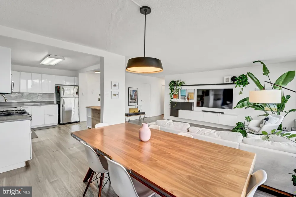 11801 ROCKVILLE PIKE #813 Rockville, MD 20852