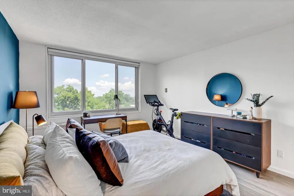 11801 ROCKVILLE PIKE #813 Rockville, MD 20852
