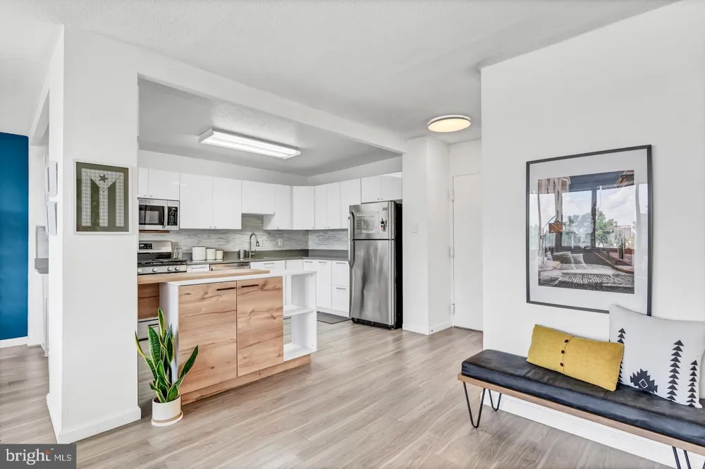 11801 ROCKVILLE PIKE #813 Rockville, MD 20852