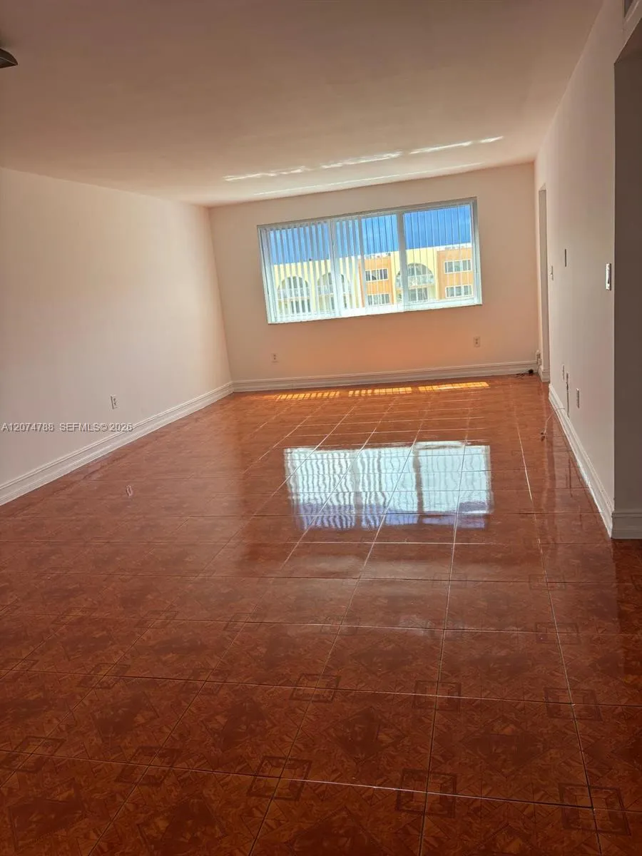 6990 NW 186th St #4-515 Hialeah, FL 33015