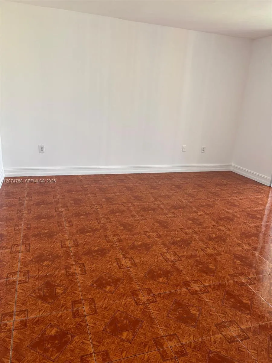 6990 NW 186th St #4-515 Hialeah, FL 33015