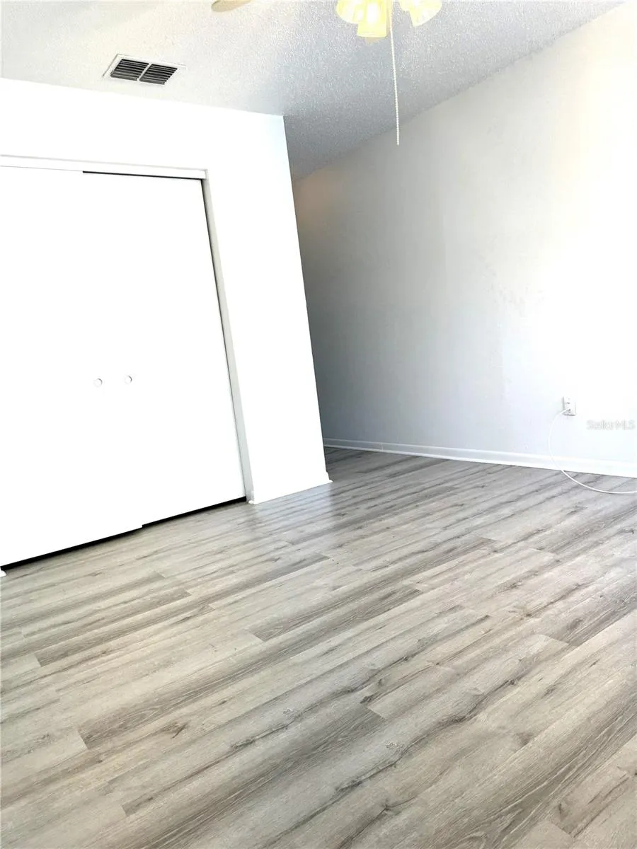 13608 S VILLAGE DRIVE #8203 Tampa, FL 33618