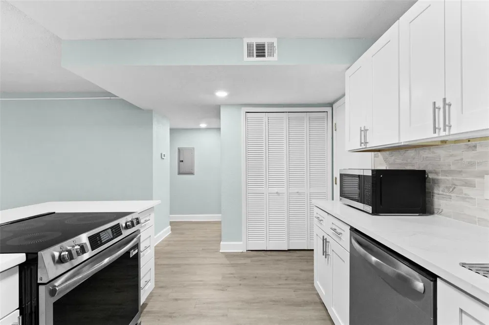 17035 GULF BOULEVARD #116 North Redington Beach, FL 33708