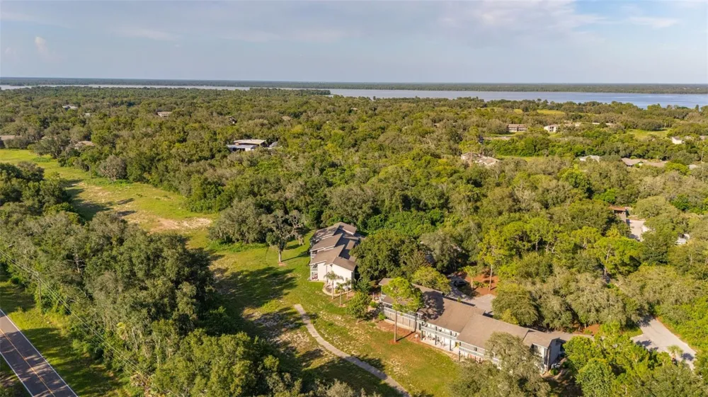 3558 CAMELOT DRIVE #3558 Haines City, FL 33844
