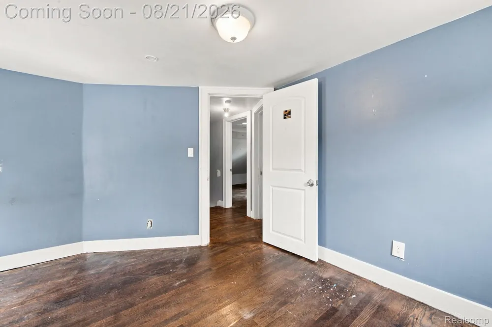 220 Magnolia Drive Inkster City, MI 48141