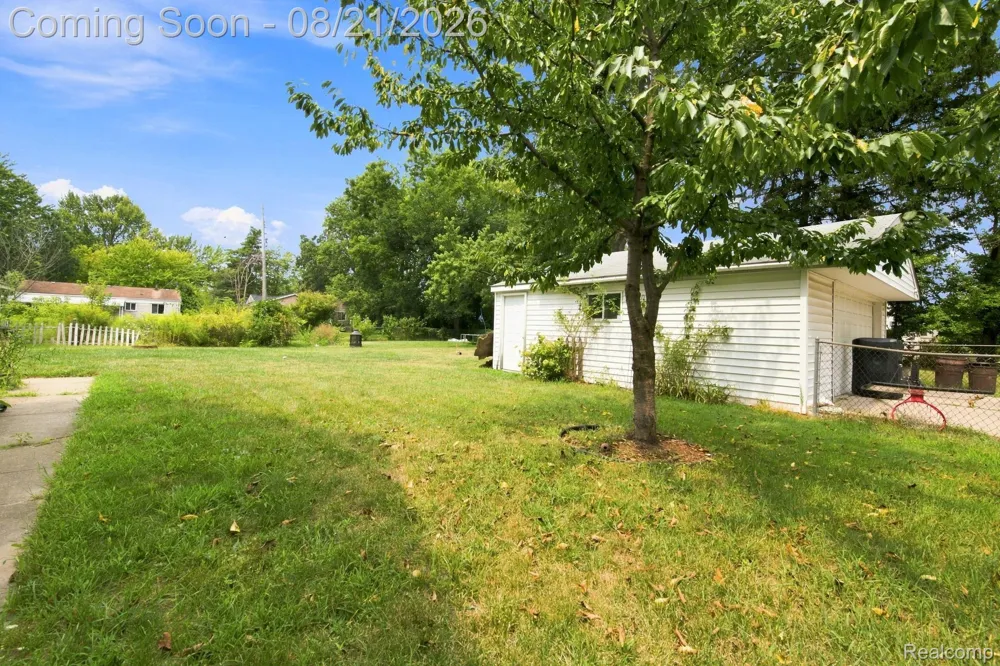 220 Magnolia Drive Inkster City, MI 48141