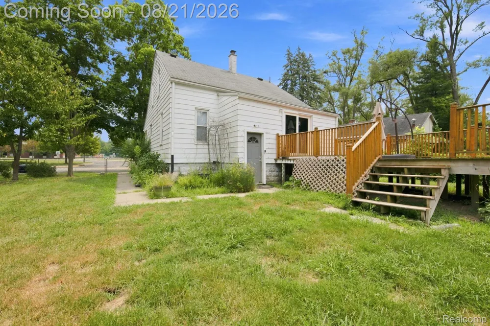 220 Magnolia Drive Inkster City, MI 48141