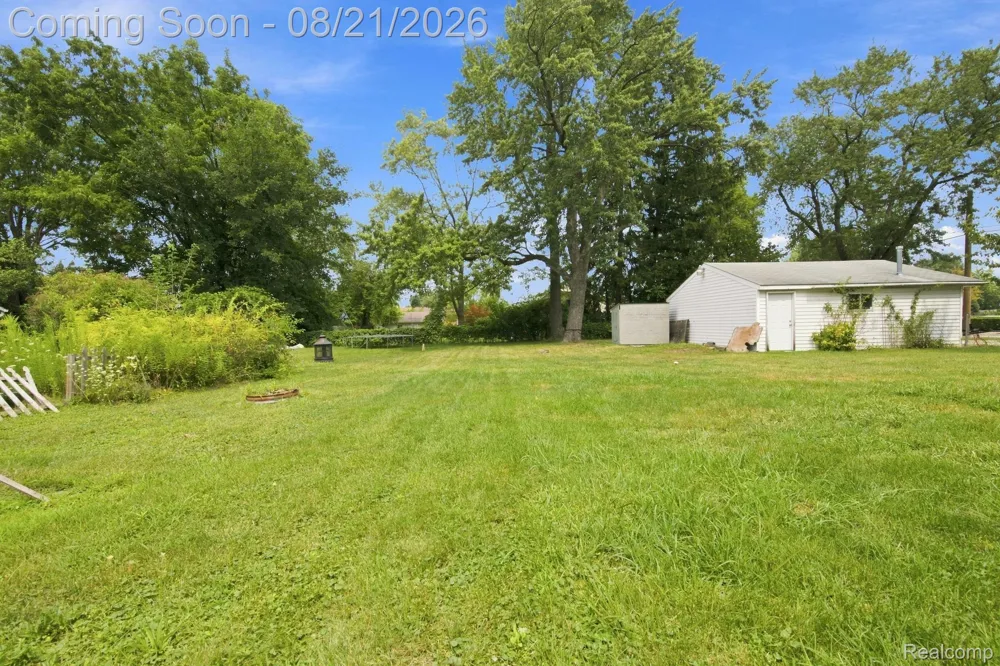 220 Magnolia Drive Inkster City, MI 48141