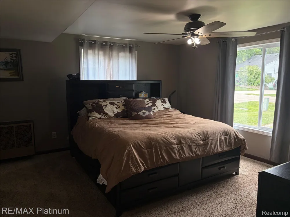 6082 Thomas Street Davison City, MI 48423