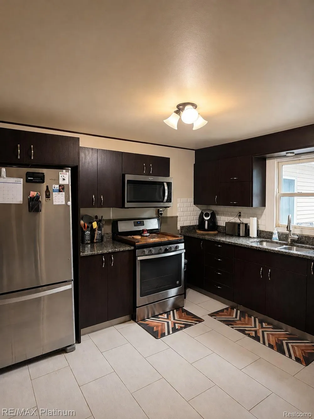 6082 Thomas Street Davison City, MI 48423