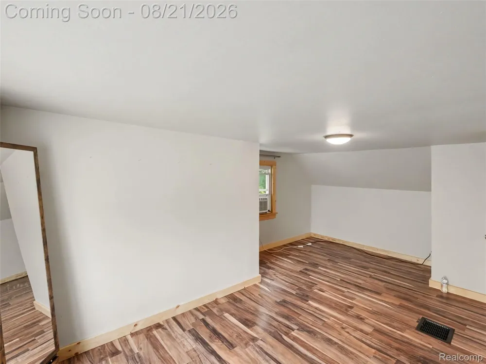 24915 Crisler Street Taylor City, MI 48180