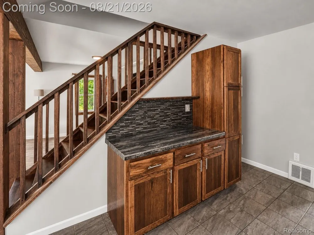 24915 Crisler Street Taylor City, MI 48180