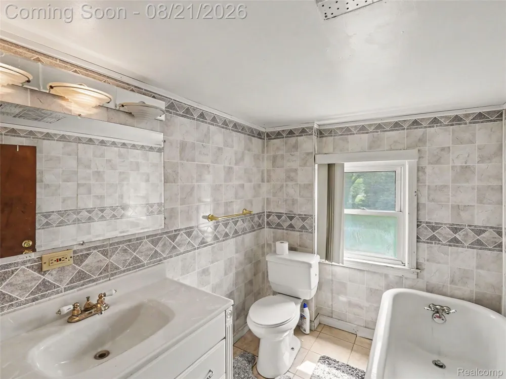24915 Crisler Street Taylor City, MI 48180