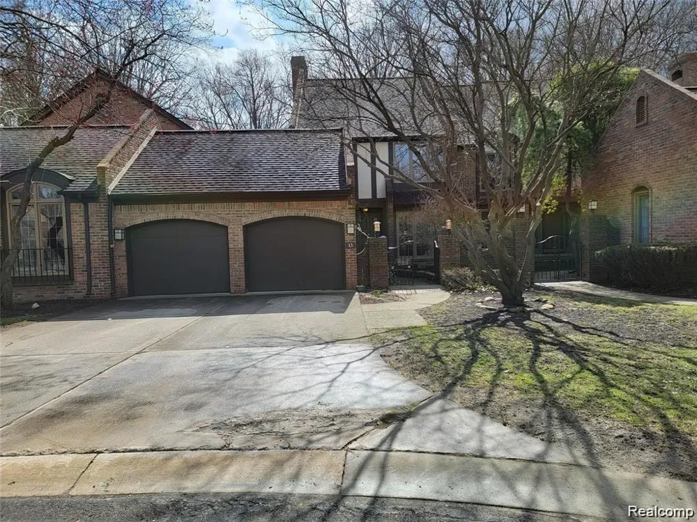 13 Timberlane Court Dearborn City, MI 48126