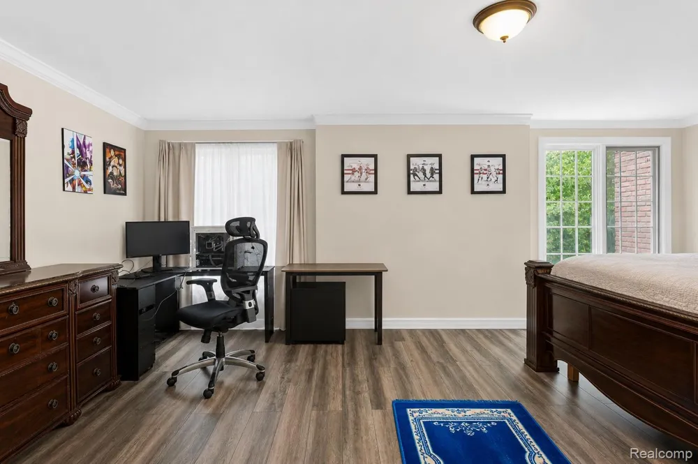 13 Timberlane Court Dearborn City, MI 48126