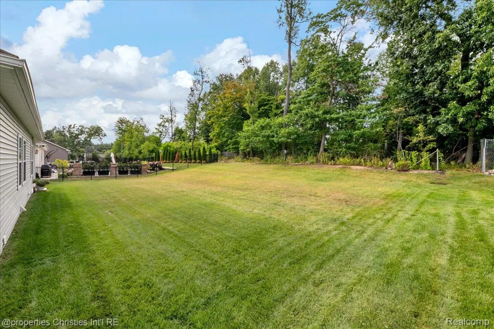 7934 Jordan Drive Waterford Charter Township, MI 48327