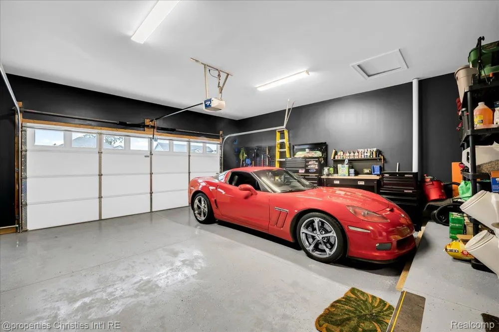 7934 Jordan Drive Waterford Charter Township, MI 48327