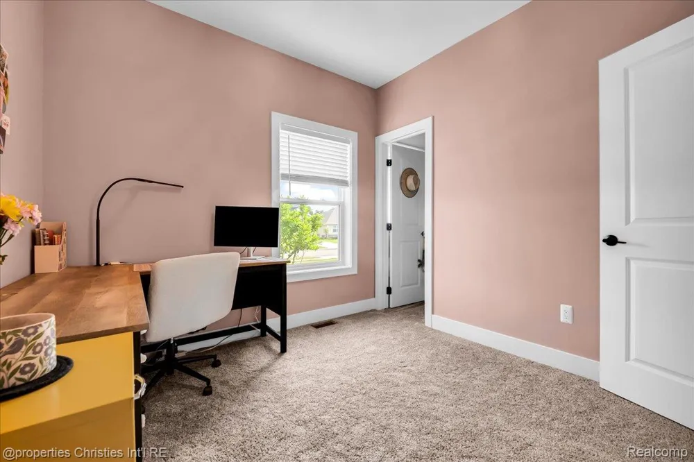 7934 Jordan Drive Waterford Charter Township, MI 48327
