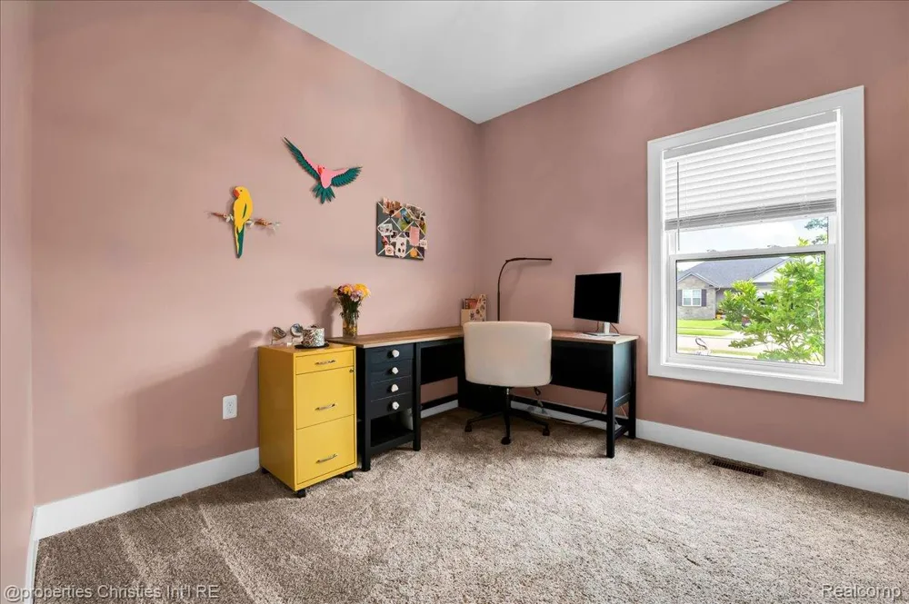 7934 Jordan Drive Waterford Charter Township, MI 48327