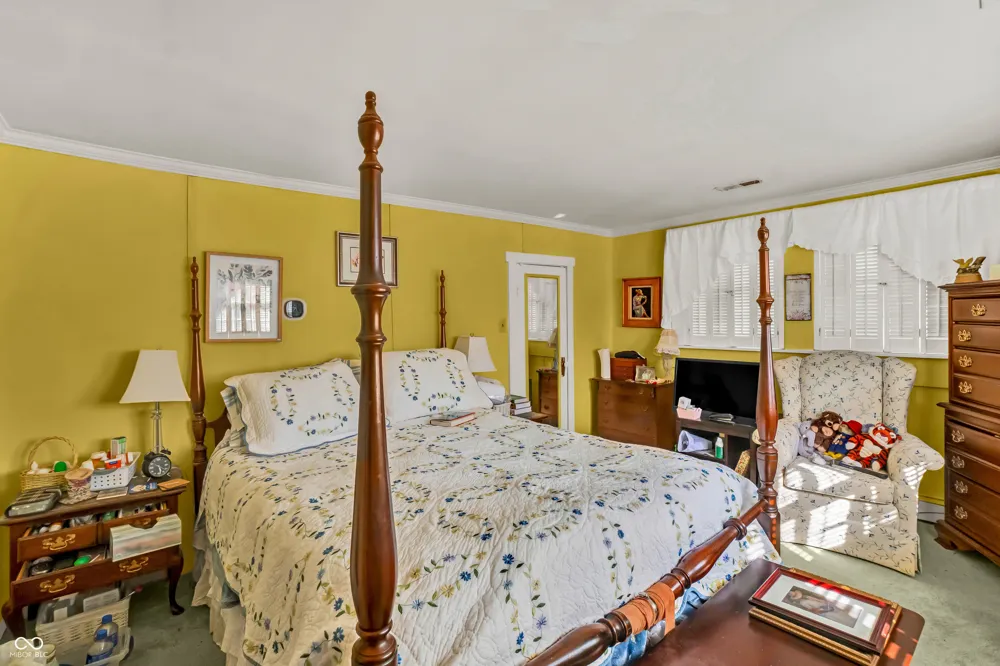 270 Coffey Hill Road Nashville, IN 47448