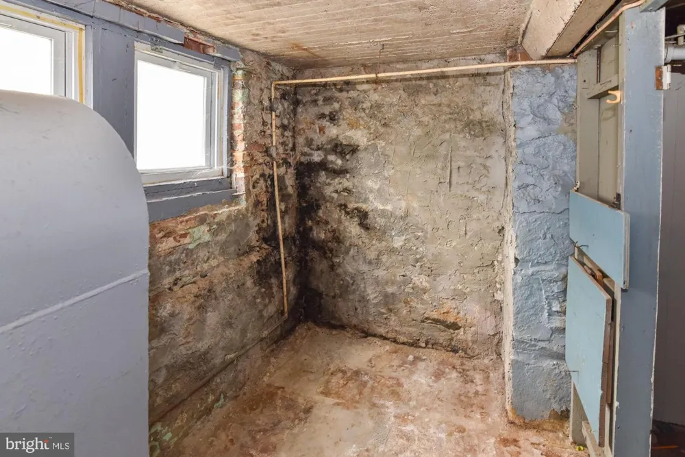 512 E 35TH STREET Baltimore, MD 21218