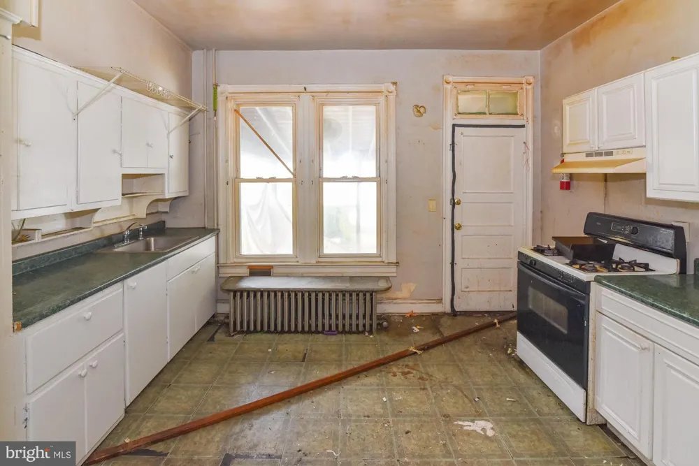 512 E 35TH STREET Baltimore, MD 21218