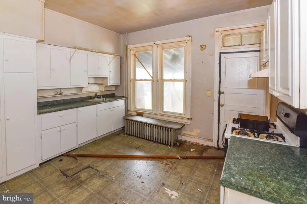 512 E 35TH STREET Baltimore, MD 21218