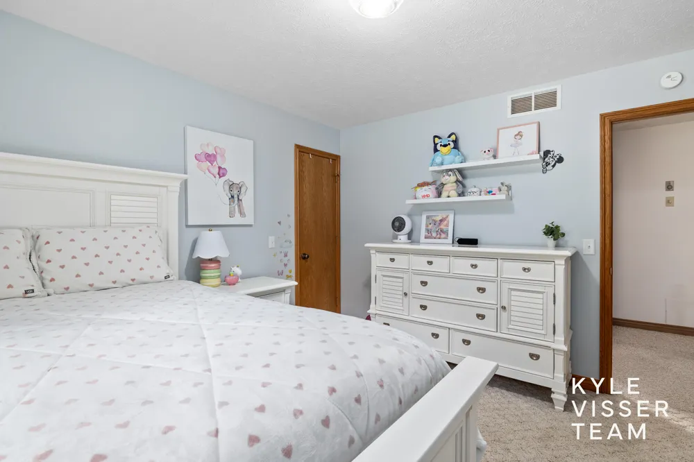 1873 Grand River Drive NE Ada, MI 49301