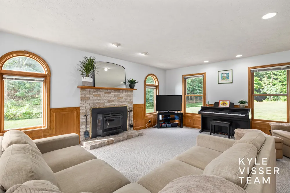 1873 Grand River Drive NE Ada, MI 49301