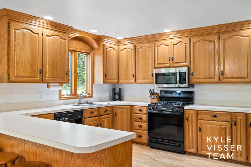 1873 Grand River Drive NE Ada, MI 49301