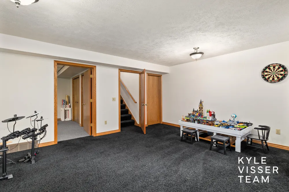 1873 Grand River Drive NE Ada, MI 49301