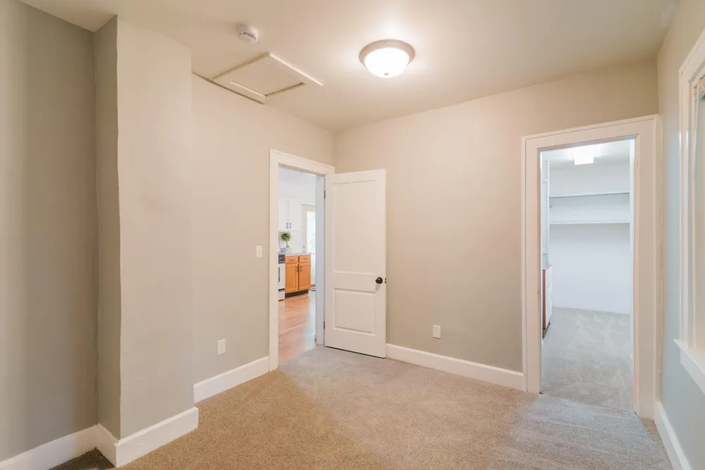 1054 Haines Street NW Grand Rapids, MI 49504