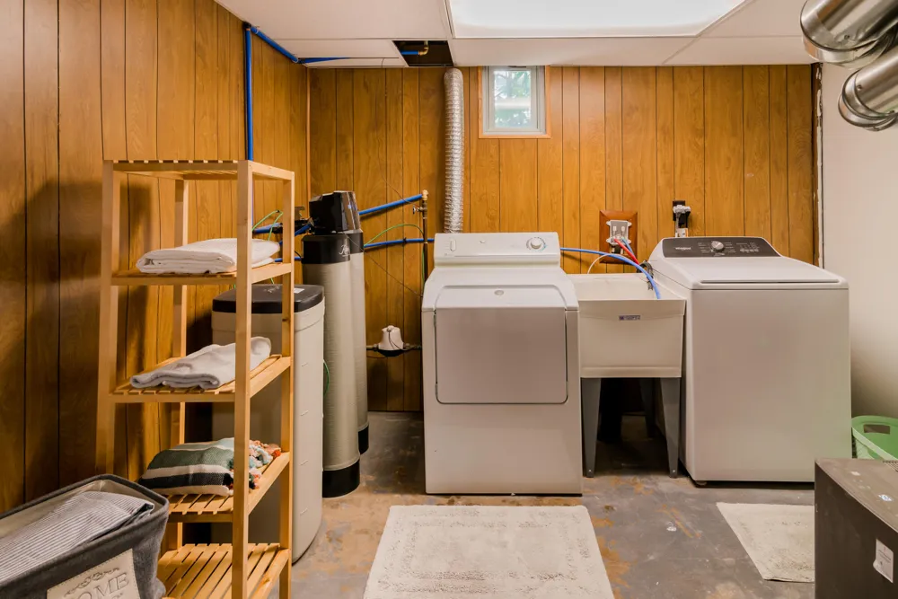 1054 Haines Street NW Grand Rapids, MI 49504