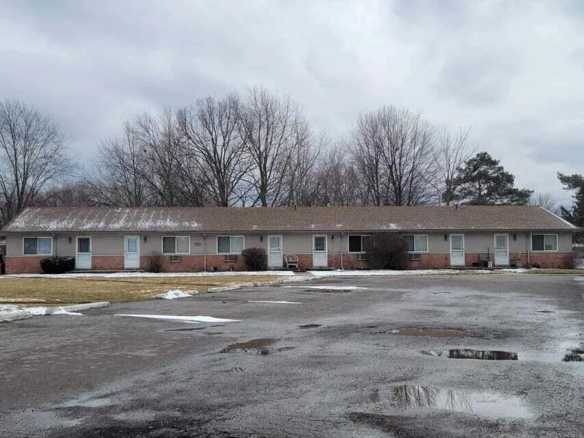 22720 Stair Drive #12 Clinton, MI 48036