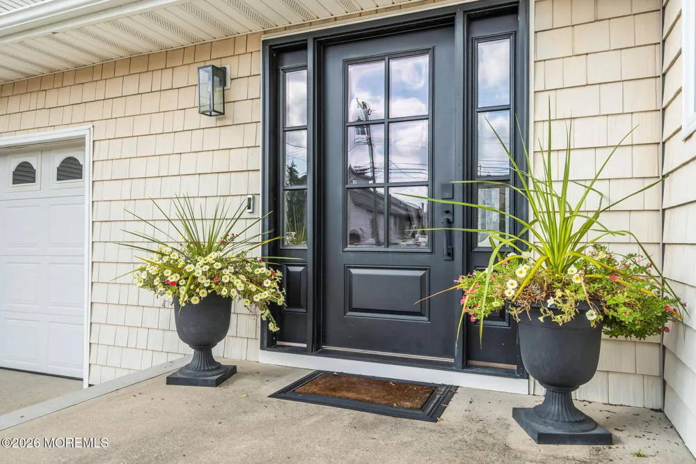 19 Drake Way Toms River, NJ 08753