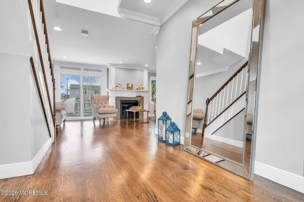 19 Drake Way Toms River, NJ 08753