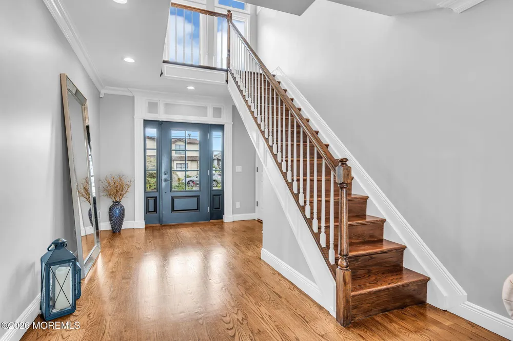 19 Drake Way Toms River, NJ 08753