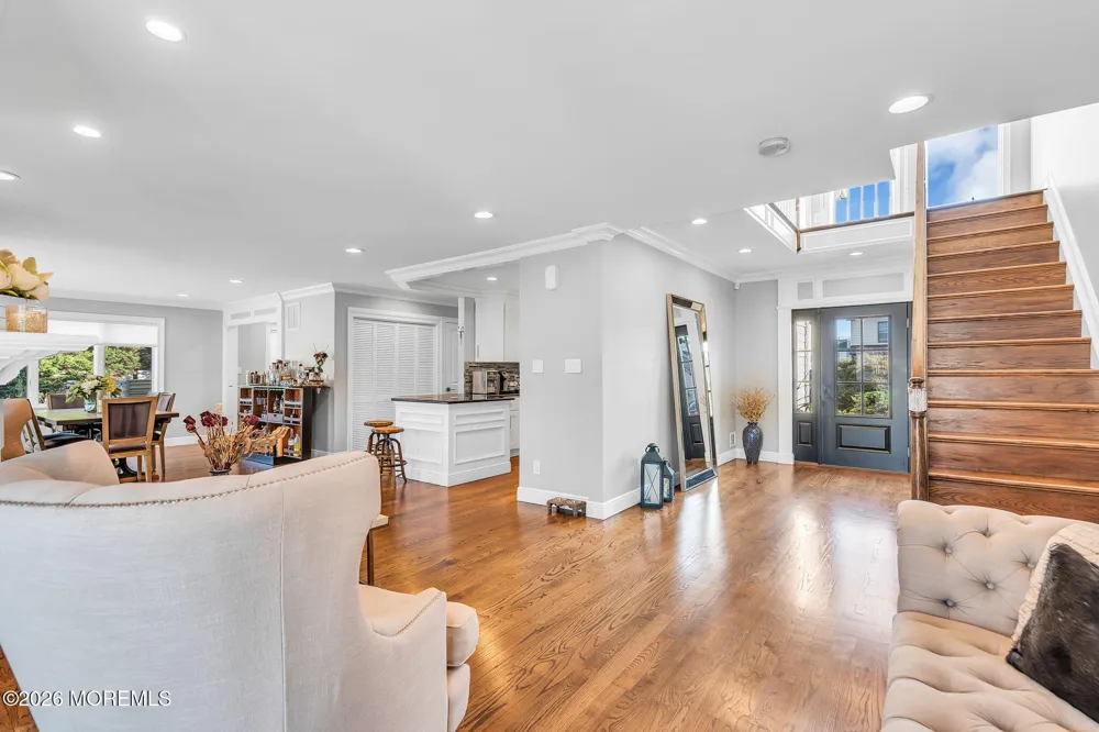 19 Drake Way Toms River, NJ 08753