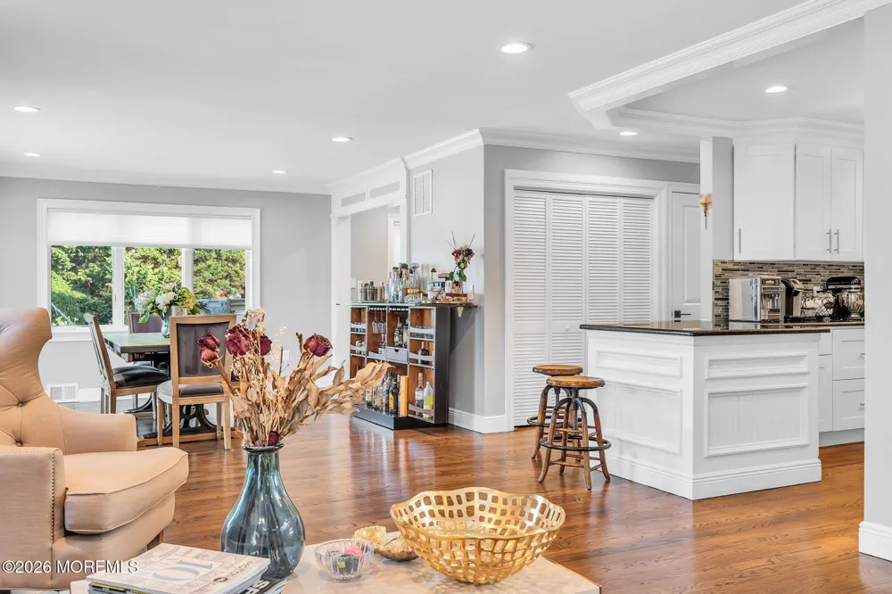 19 Drake Way Toms River, NJ 08753