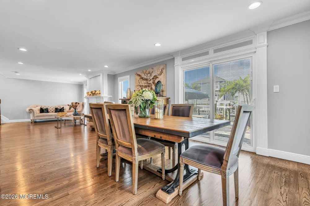 19 Drake Way Toms River, NJ 08753