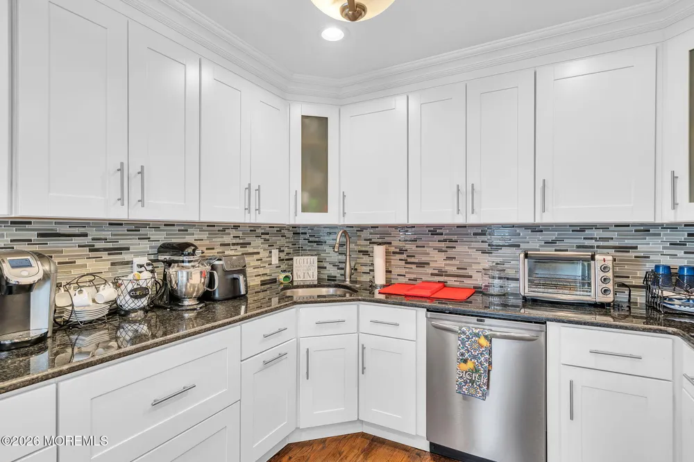 19 Drake Way Toms River, NJ 08753