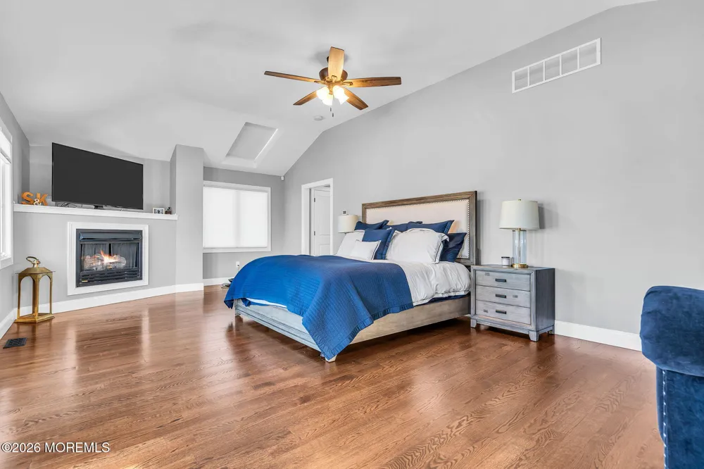 19 Drake Way Toms River, NJ 08753