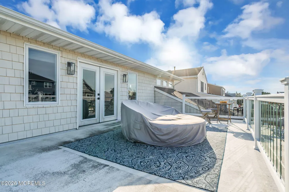 19 Drake Way Toms River, NJ 08753