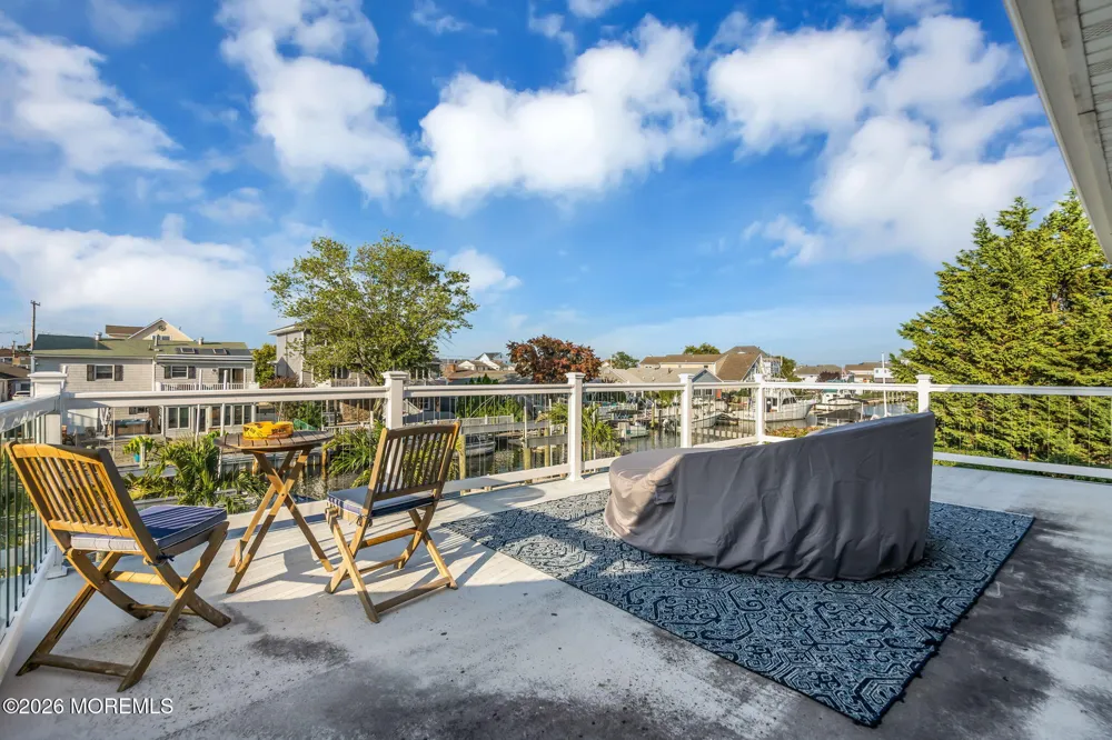 19 Drake Way Toms River, NJ 08753