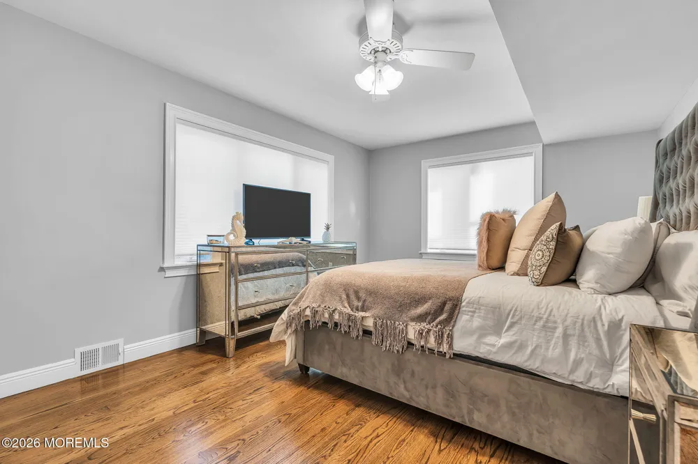19 Drake Way Toms River, NJ 08753