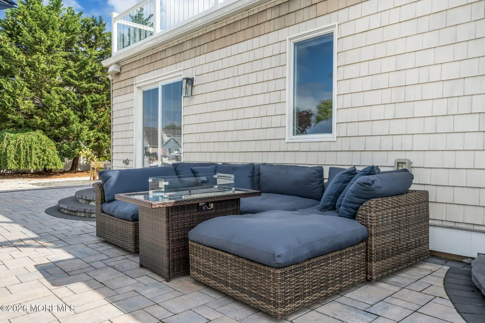 19 Drake Way Toms River, NJ 08753
